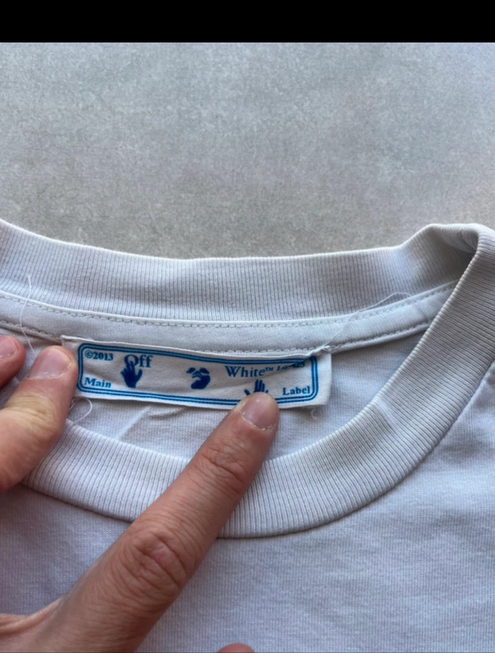 Off-White T-Shirt Branco Autêntico Vintage 2013 Y2K com Estampa Gráfica nas Costas Tamanho GG Archive Streetwear – photo 9